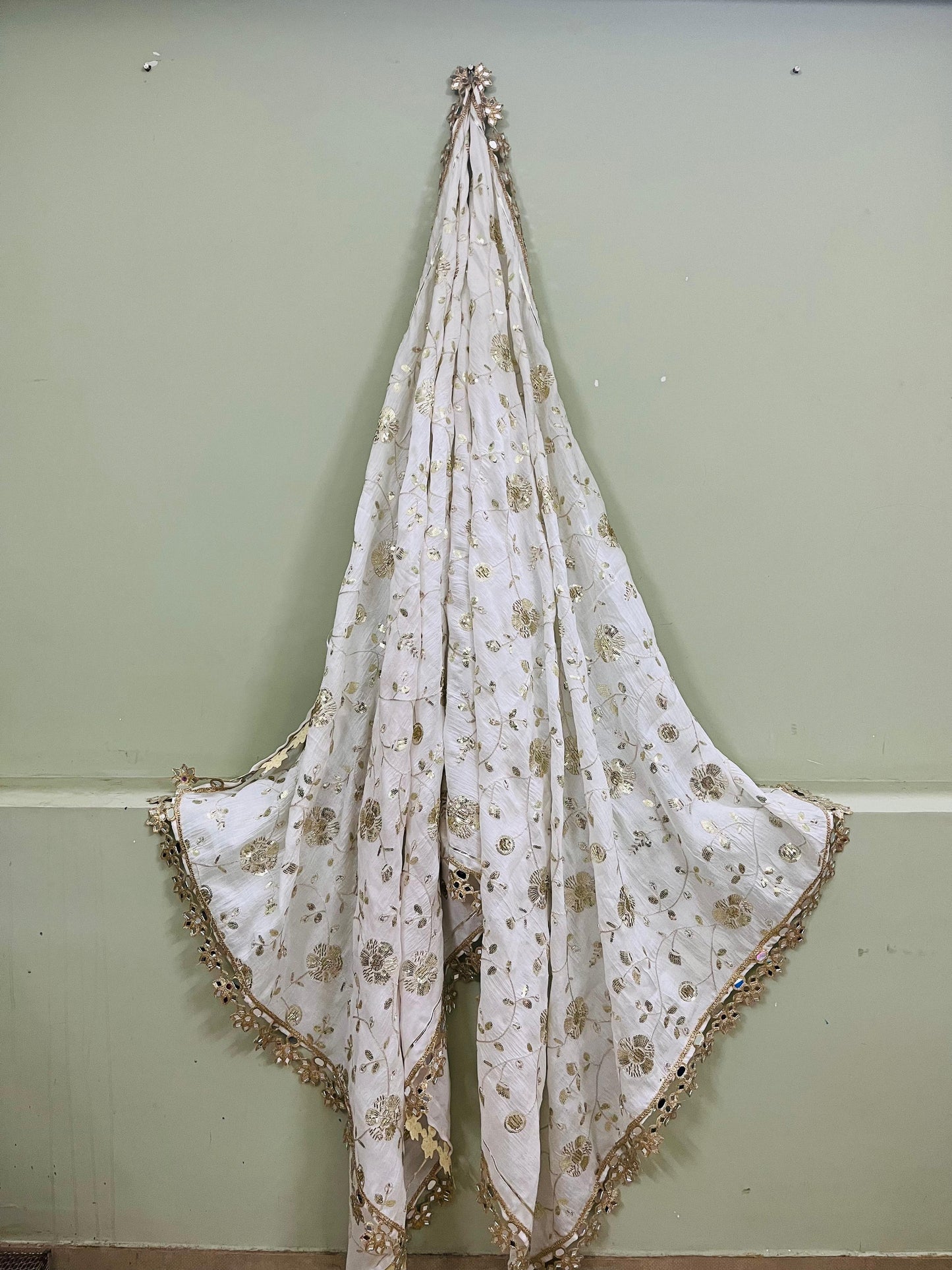 white golden embroidered duptta